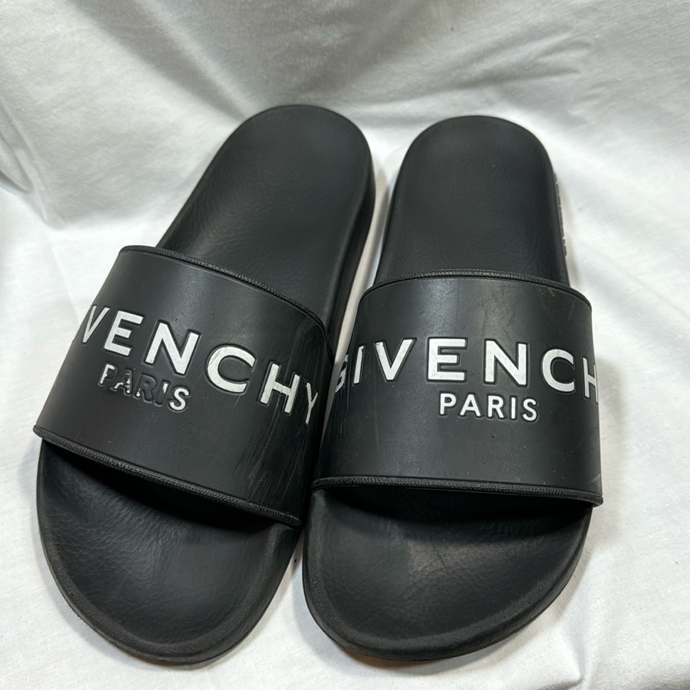 Givenchy Women’s Logo Rubber Sandal Slides Size 40